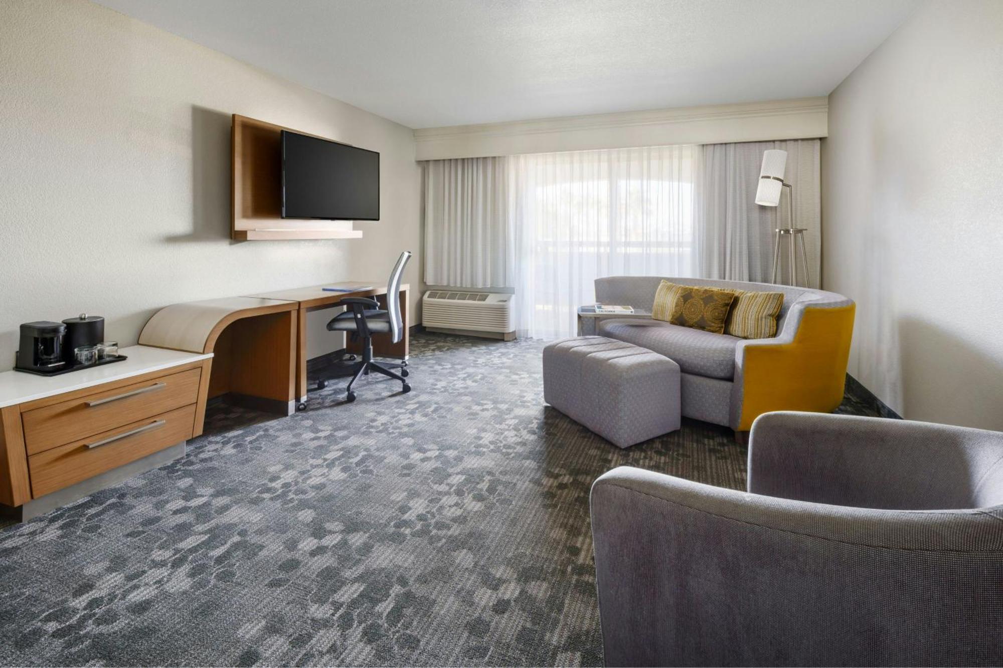 Courtyard By Marriott Palmdale Hotel Eksteriør billede