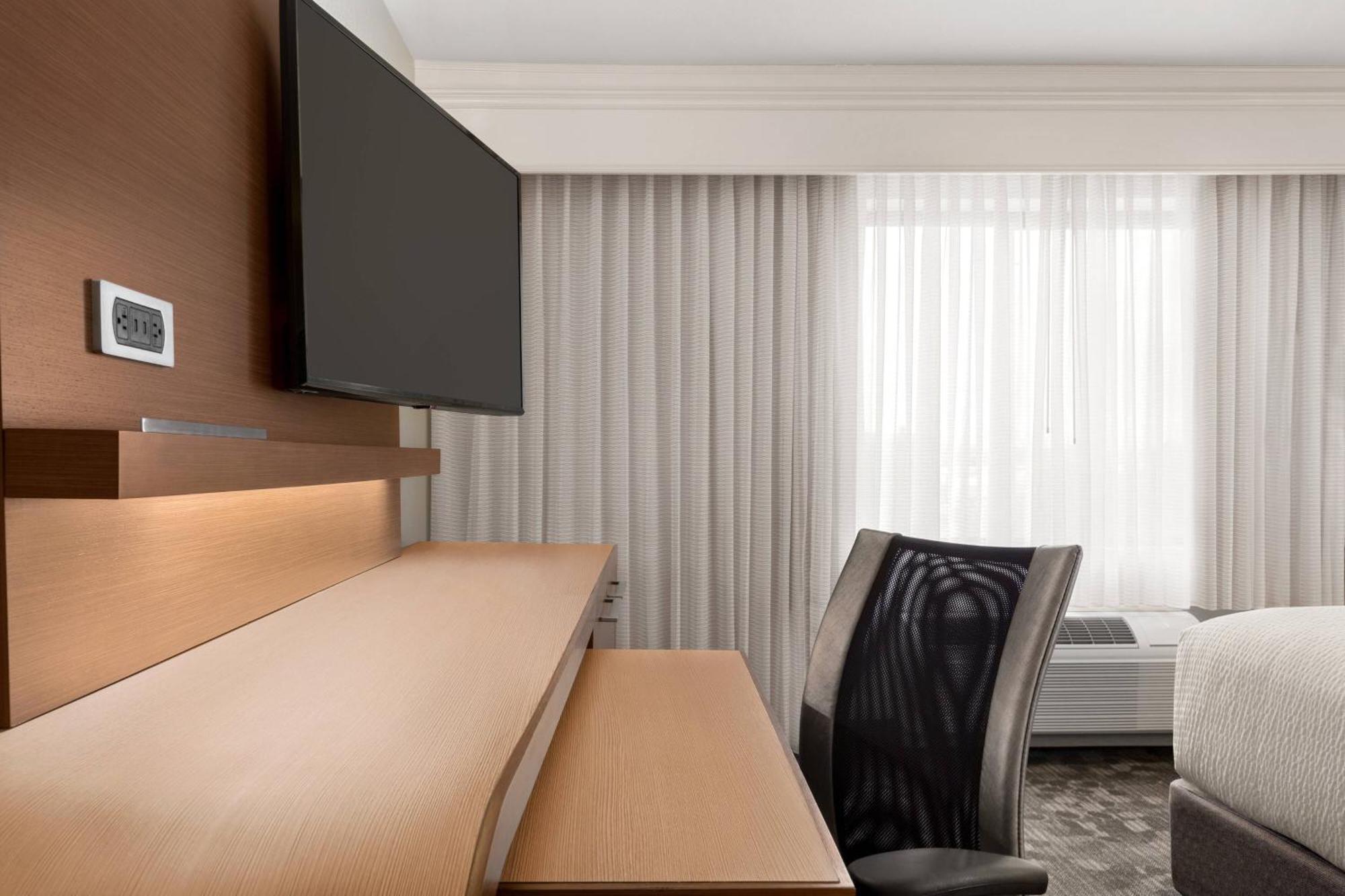 Courtyard By Marriott Palmdale Hotel Eksteriør billede