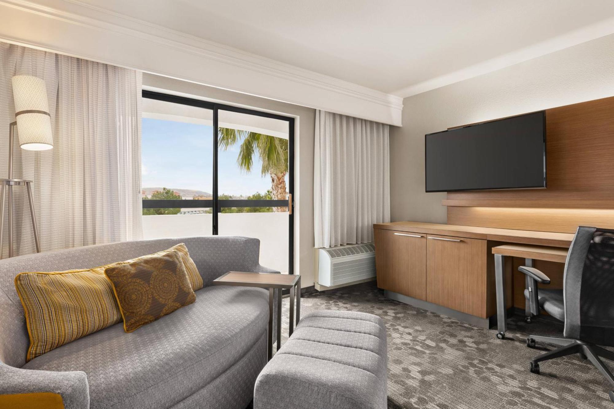 Courtyard By Marriott Palmdale Hotel Eksteriør billede